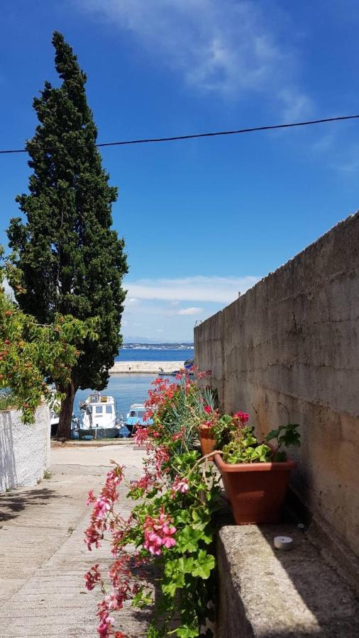 קאלי Comfort Apartment On The Beach מראה חיצוני תמונה